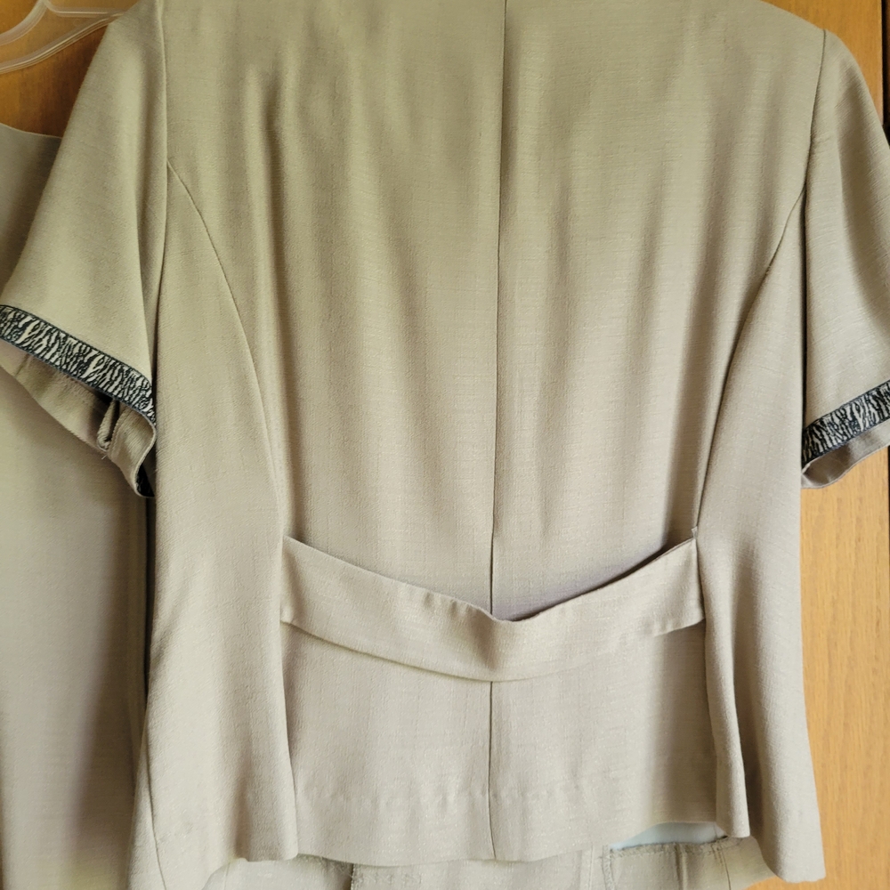 Studio I Tan Dress Set Matching Jacket - Picture 7 of 7